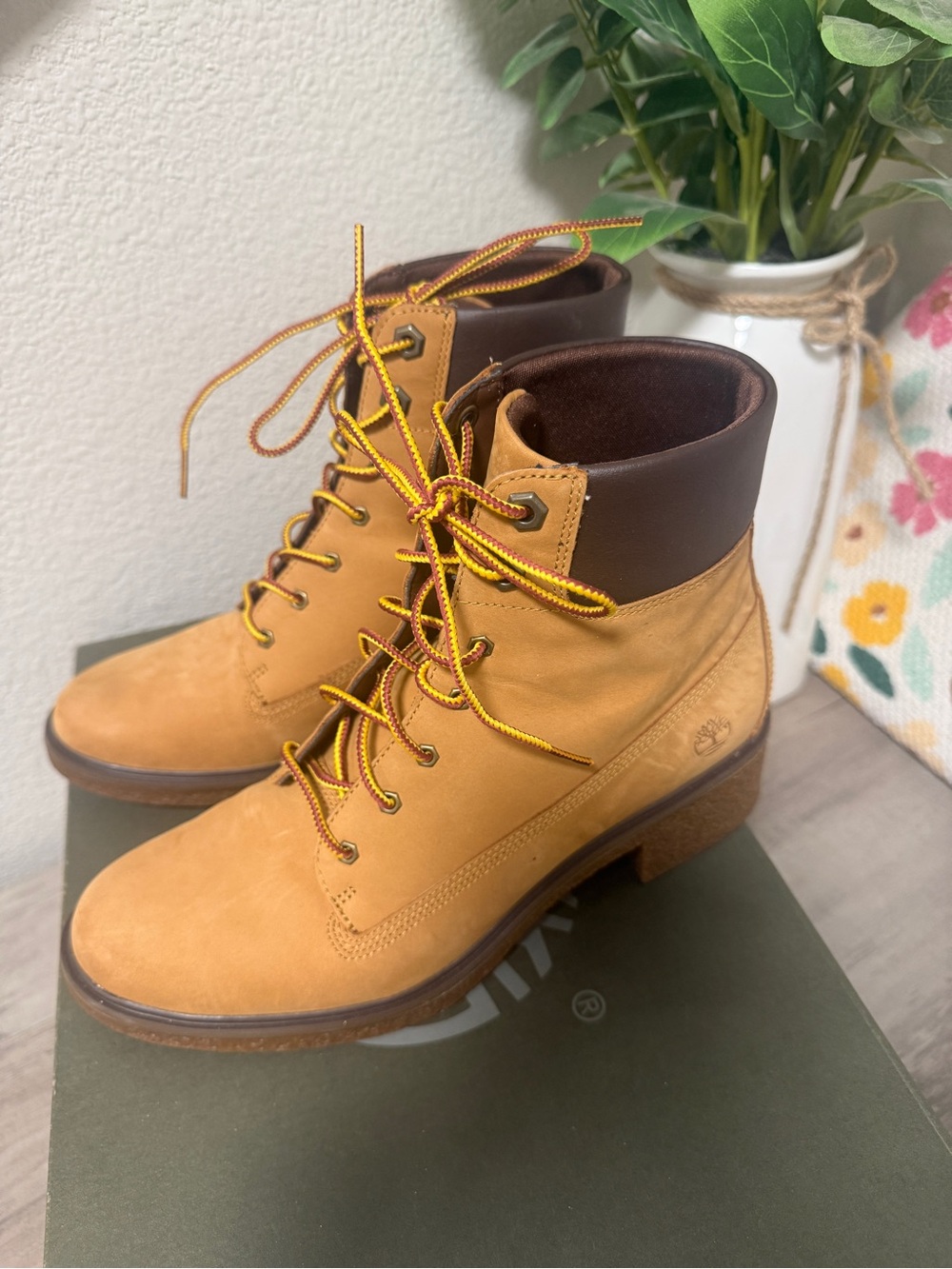 Timberland Wheat Nubuck Lace-Up Ankle Boots with Dark Brown Collar + Boot Socks